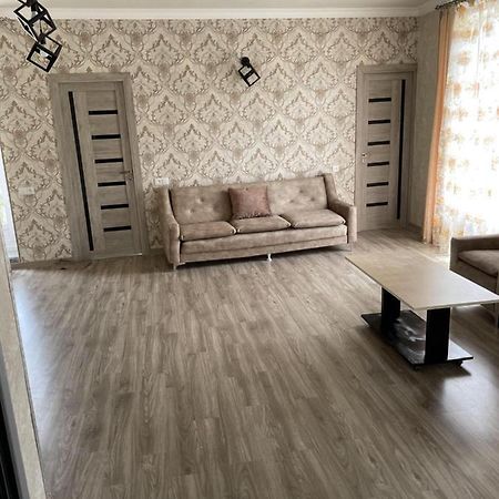 Armani Guest House Martuni Ngoại thất bức ảnh