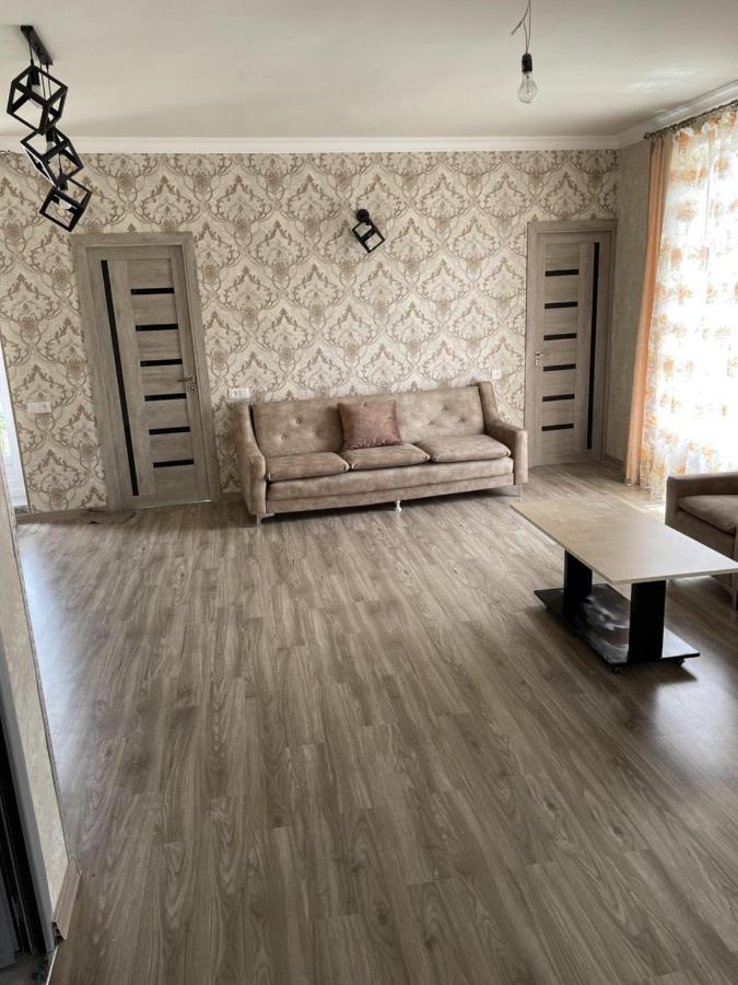 Armani Guest House Martuni Ngoại thất bức ảnh
