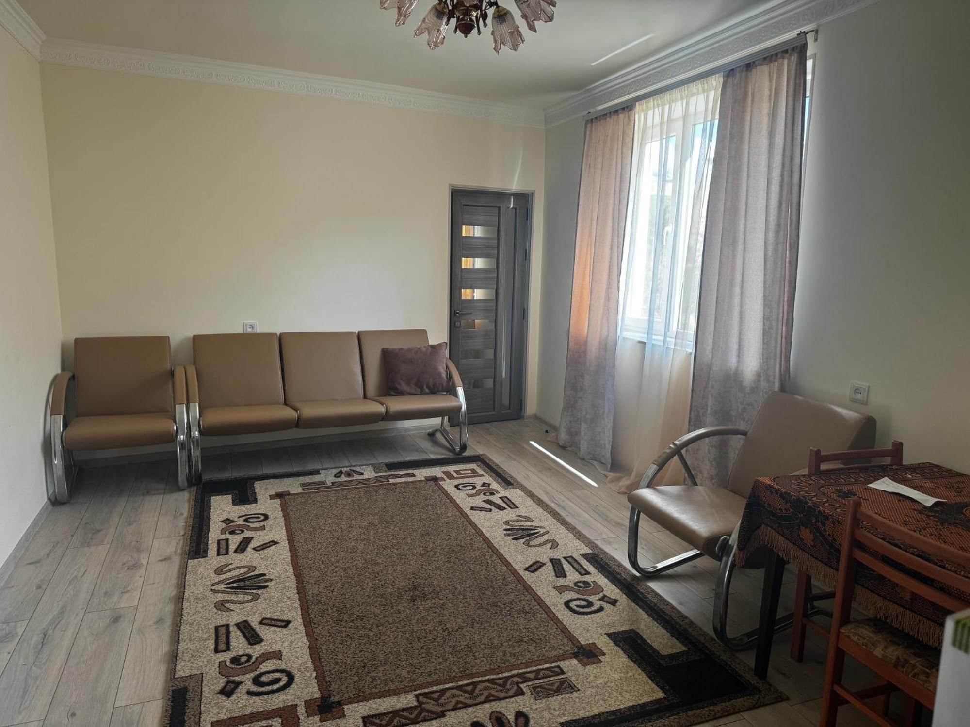Armani Guest House Martuni Ngoại thất bức ảnh